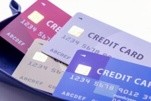 クレジットカードは何枚所持することが妥当なのか？